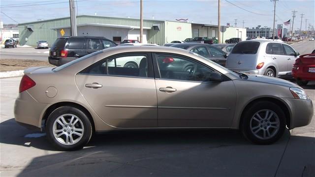 2006 Pontiac G6 Laramie 4WD