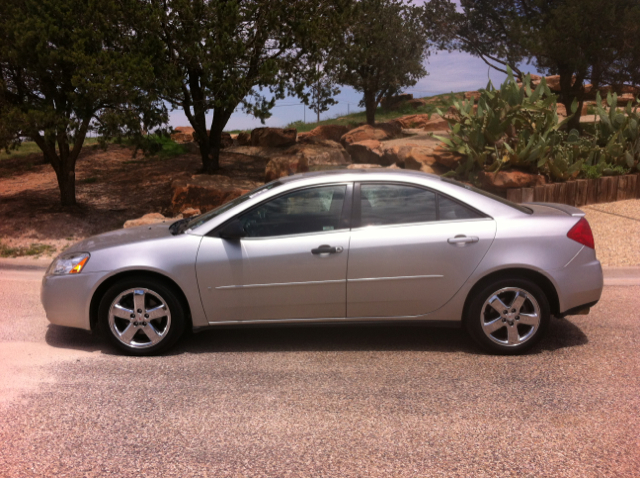 2006 Pontiac G6 4dr Quad Cab WB 4WD SLT