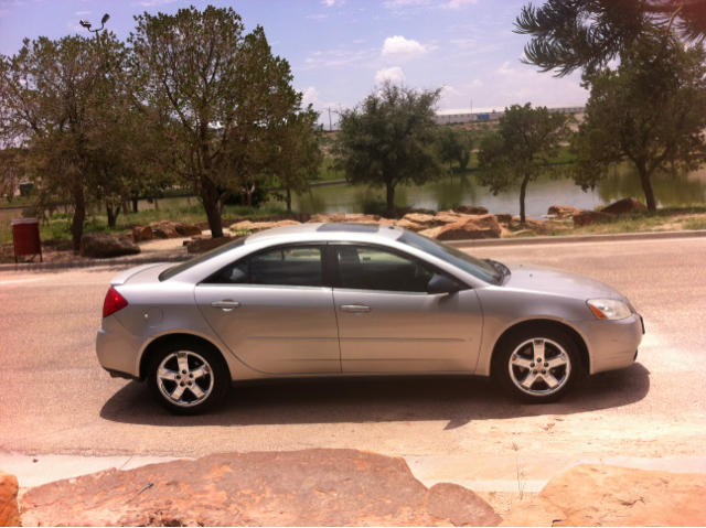 2006 Pontiac G6 4dr Quad Cab WB 4WD SLT