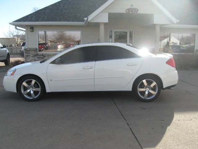 2006 Pontiac G6 4dr Quad Cab WB 4WD SLT