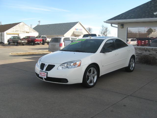 2006 Pontiac G6 4dr Quad Cab WB 4WD SLT