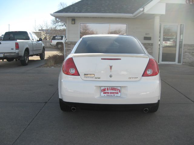 2006 Pontiac G6 4dr Quad Cab WB 4WD SLT