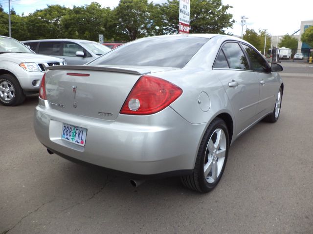 2006 Pontiac G6 4dr Quad Cab WB 4WD SLT