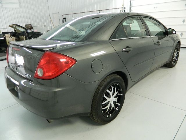 2007 Pontiac G6 4dr Quad Cab WB 4WD SLT