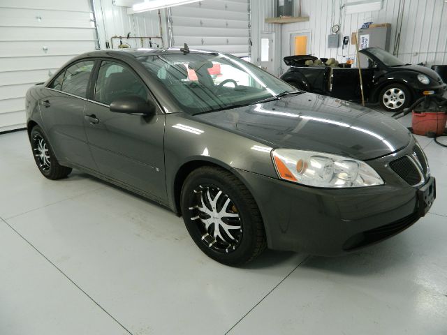 2007 Pontiac G6 4dr Quad Cab WB 4WD SLT