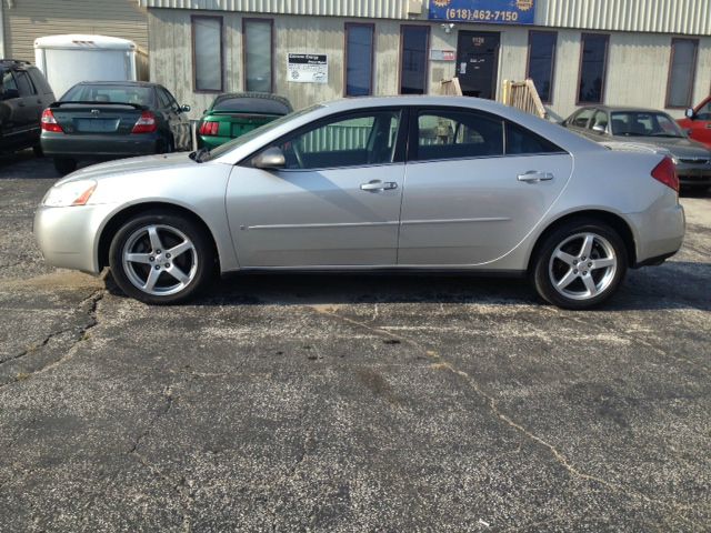 2007 Pontiac G6 4WD Supercrew Styleside 5-1/2 Ft Box XLT