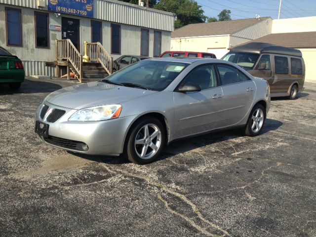 2007 Pontiac G6 4WD Supercrew Styleside 5-1/2 Ft Box XLT