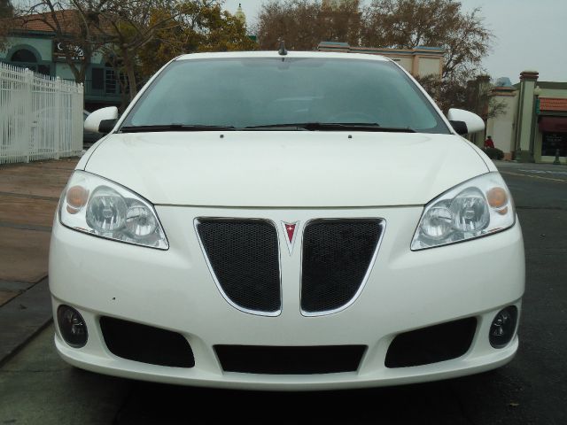 2008 Pontiac G6 XUV SLE 4WD