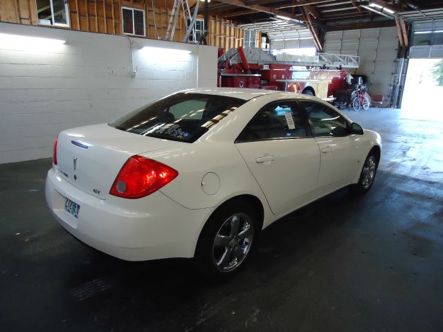 2008 Pontiac G6 XUV SLE 4WD