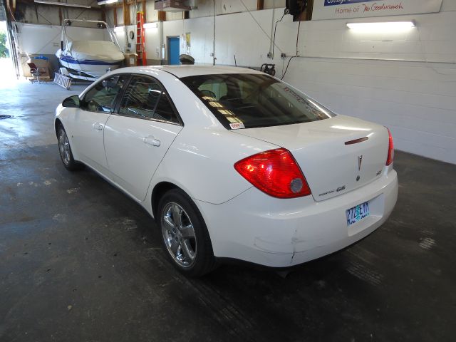 2008 Pontiac G6 XUV SLE 4WD