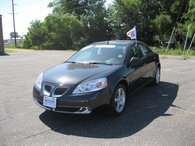 2008 Pontiac G6 LE 7-passenger