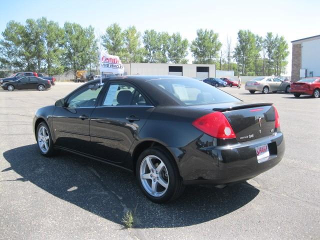 2008 Pontiac G6 LE 7-passenger