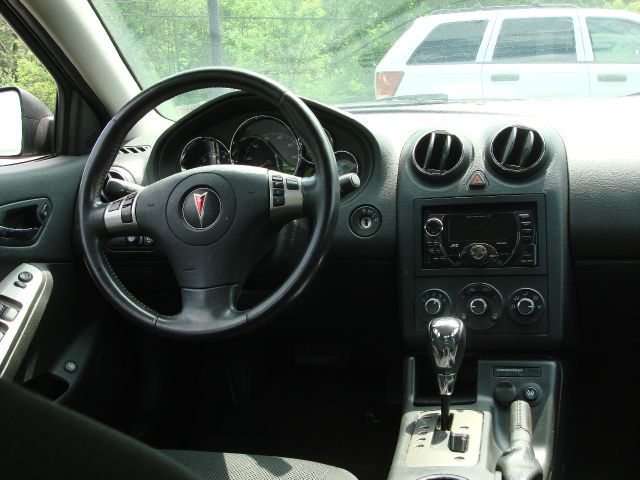 2008 Pontiac G6 XUV SLE 4WD