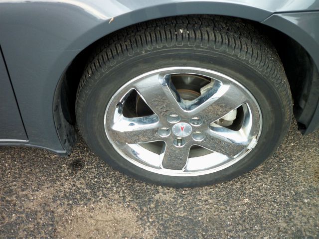 2008 Pontiac G6 XUV SLE 4WD