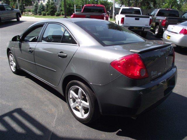 2009 Pontiac G6 Hybrid-awd-sunroof-leather-nav