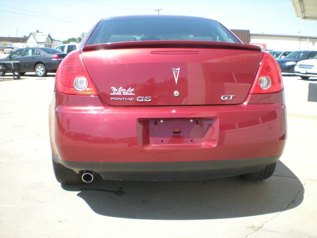 2009 Pontiac G6 XUV SLE 4WD