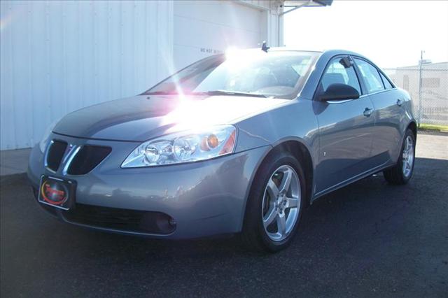 2009 Pontiac G6 Hybrid-awd-sunroof-leather-nav