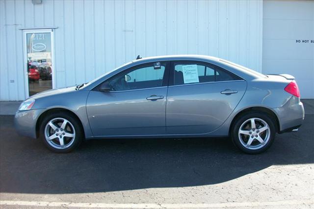 2009 Pontiac G6 Hybrid-awd-sunroof-leather-nav