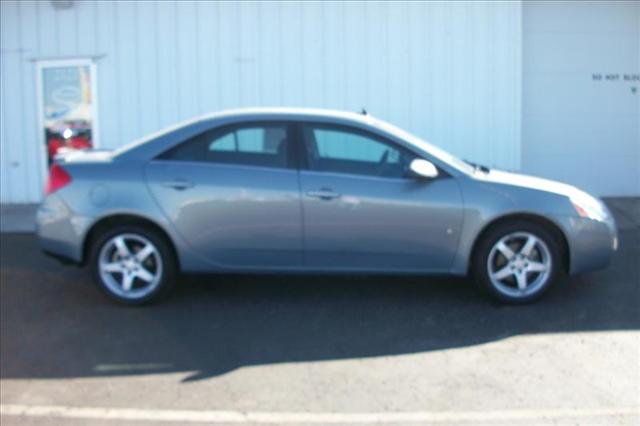 2009 Pontiac G6 Hybrid-awd-sunroof-leather-nav