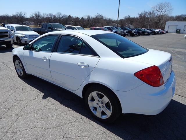 2009 Pontiac G6 Unknown