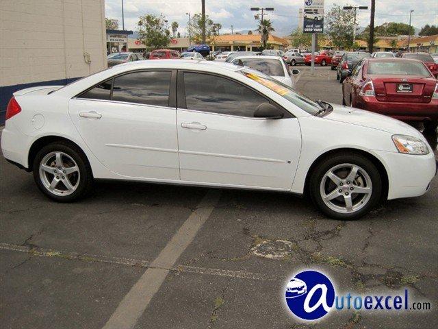 2009 Pontiac G6 Hybrid-awd-sunroof-leather-nav