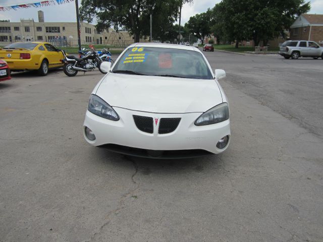 2009 Pontiac G6 XUV SLE 4WD