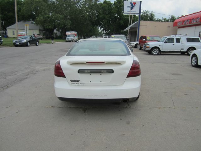 2009 Pontiac G6 XUV SLE 4WD