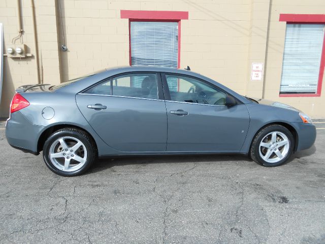 2009 Pontiac G6 XUV SLE 4WD