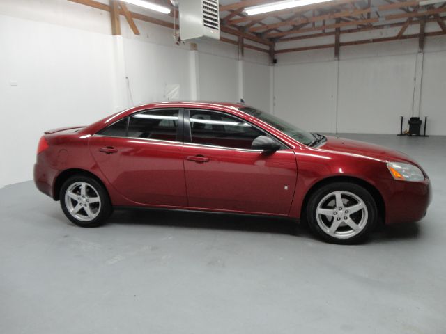 2009 Pontiac G6 XUV SLE 4WD