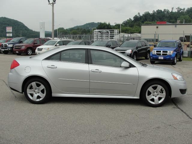 2010 Pontiac G6 Base