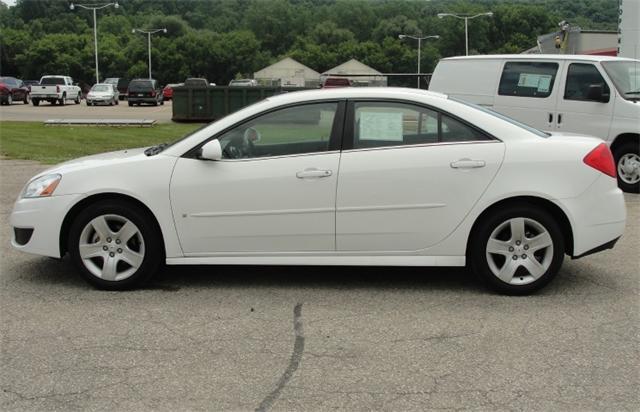 2010 Pontiac G6 Base