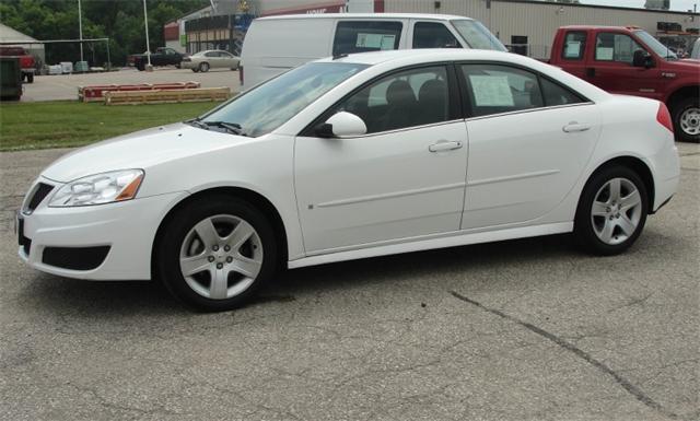 2010 Pontiac G6 Base