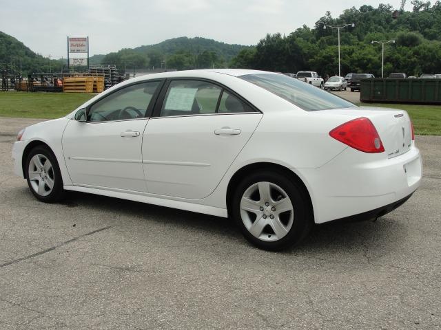 2010 Pontiac G6 Base