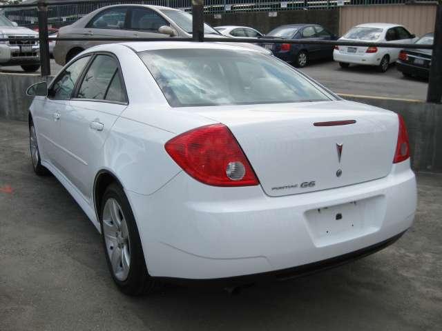 2010 Pontiac G6 Base