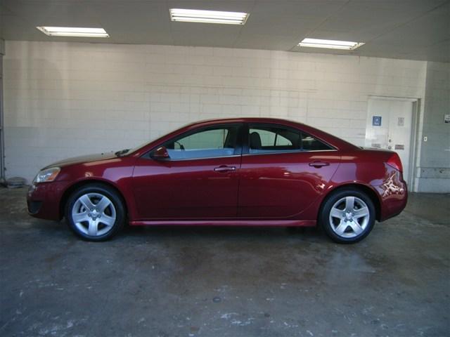 2010 Pontiac G6 2500 MEGA CAB Laramie 4X4