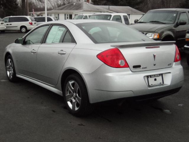 2010 Pontiac G6 SE Sedan