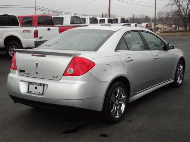 2010 Pontiac G6 SE Sedan