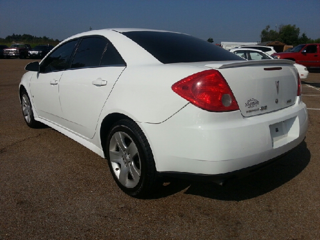 2010 Pontiac G6 Base