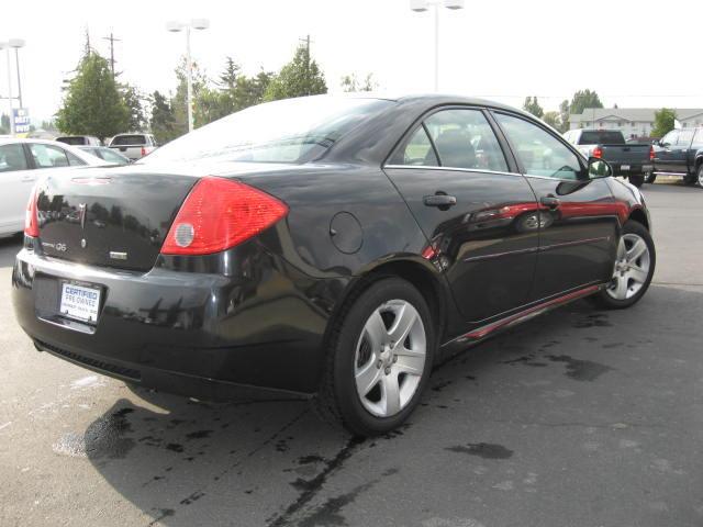 2010 Pontiac G6 XLT Pickup 4D 5 1/2 Ft