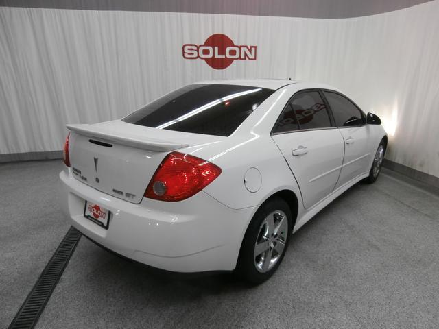 2010 Pontiac G6 Base