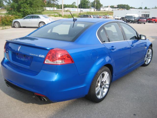 2009 Pontiac G8 Unknown