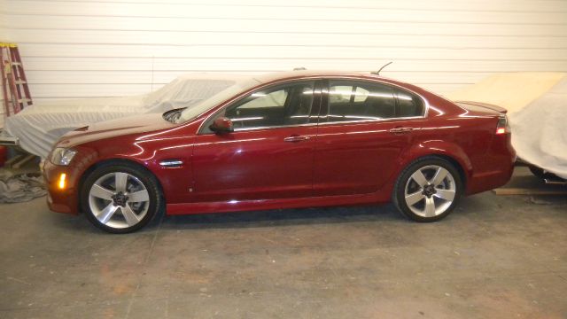 2009 Pontiac G8 SE 5-door