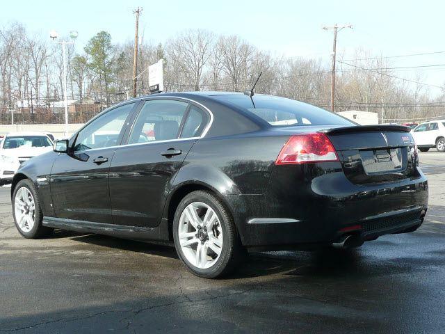 2009 Pontiac G8 5dr Sdn LT