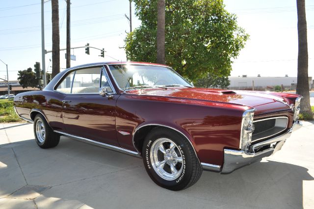 1966 Pontiac GTO Crew Cab 126.0 WB 1SJ LS ZQ8