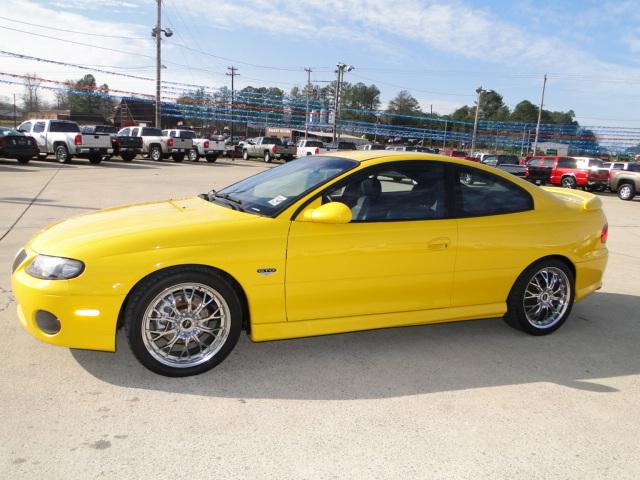 2004 Pontiac GTO Sportback LS