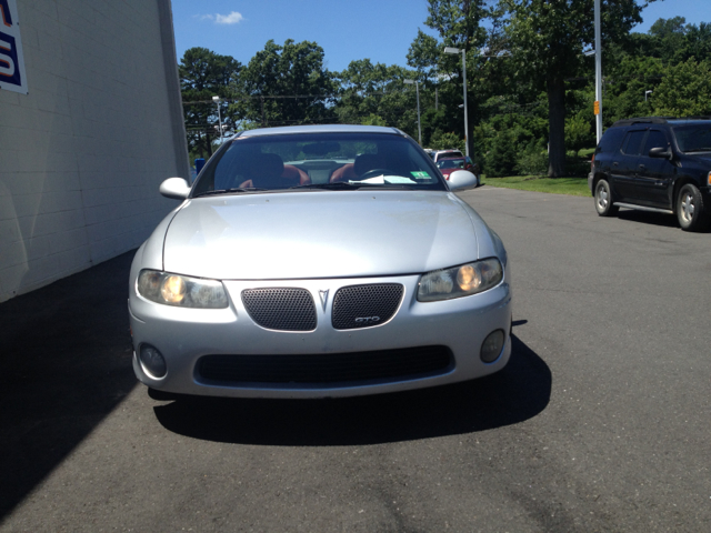 2004 Pontiac GTO GT Premium