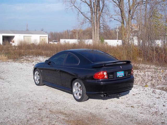 2004 Pontiac GTO Base