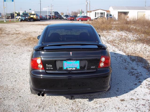 2004 Pontiac GTO Base