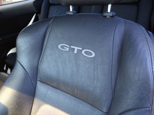 2004 Pontiac GTO GT Premium