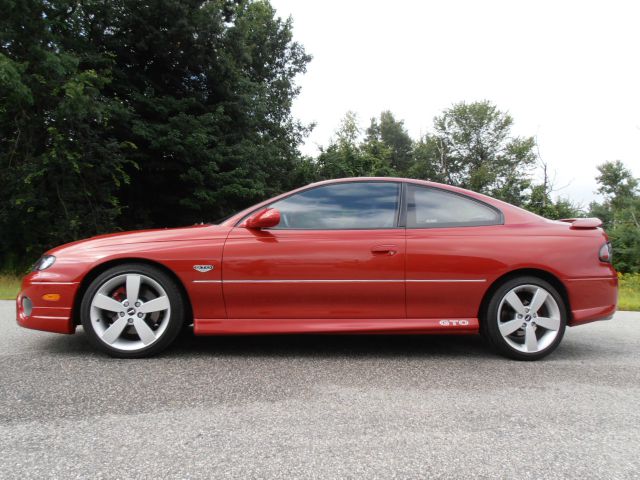 2006 Pontiac GTO GT Premium